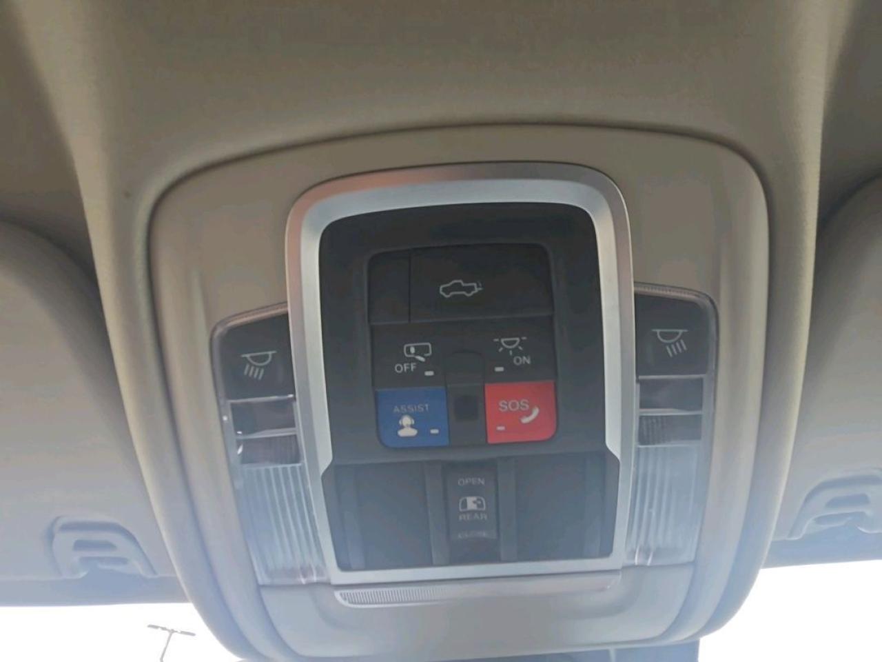 2022 RAM 1500 Laramie Photo5