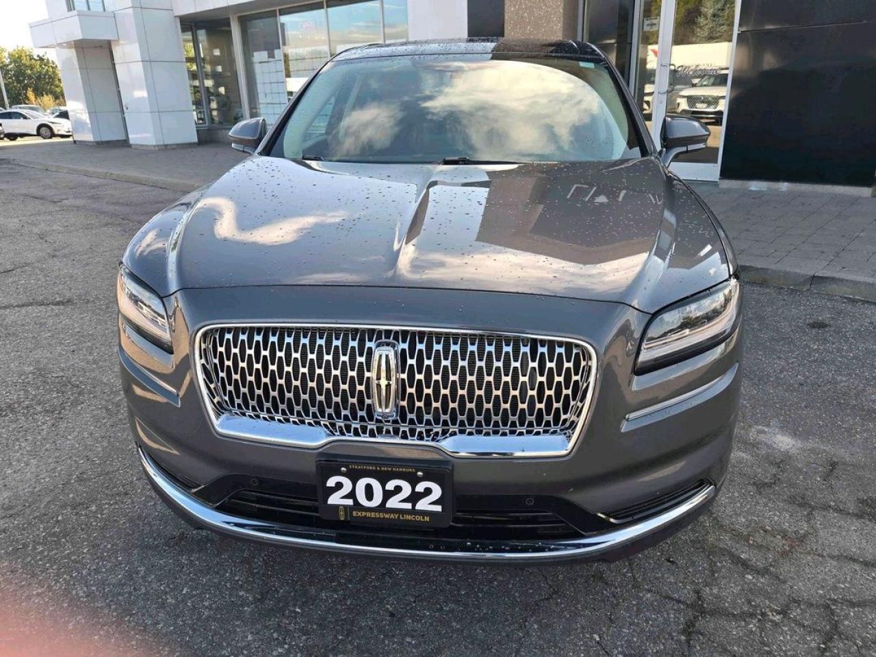 2022 Lincoln Nautilus RESERVE Photo5