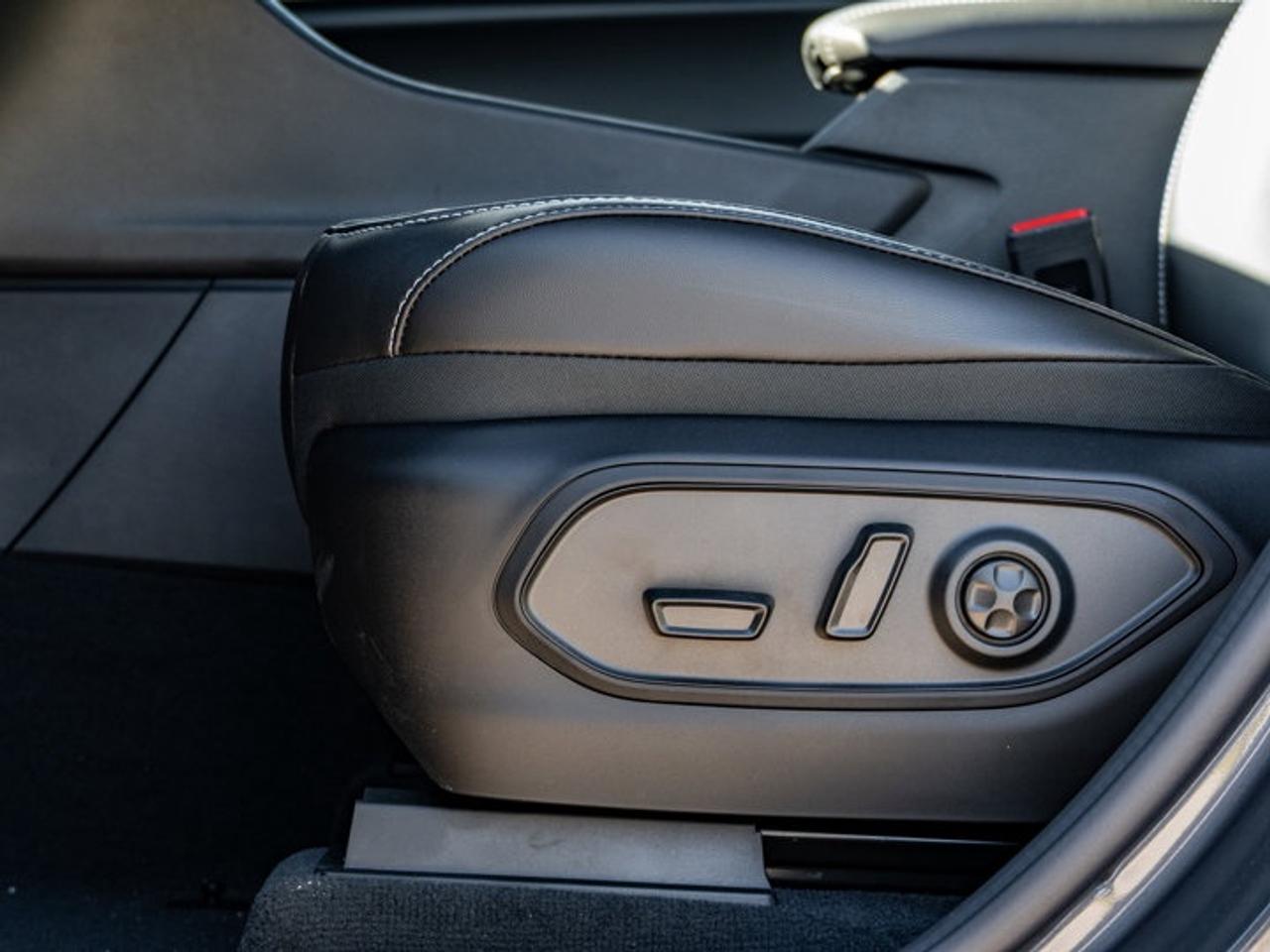 2025 Jeep Grand Cherokee Altitude Photo