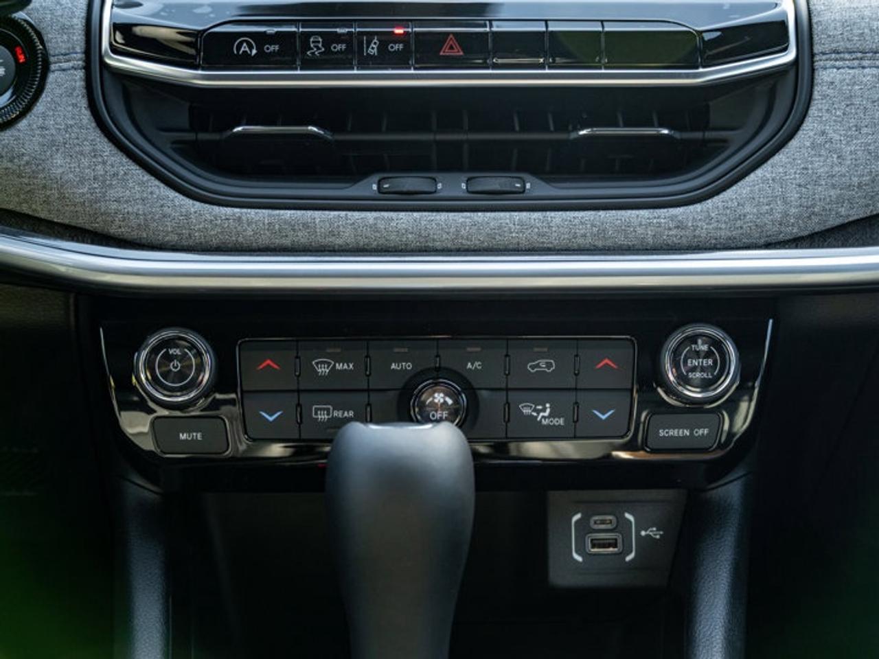 2026 Jeep Compass NORTH Photo