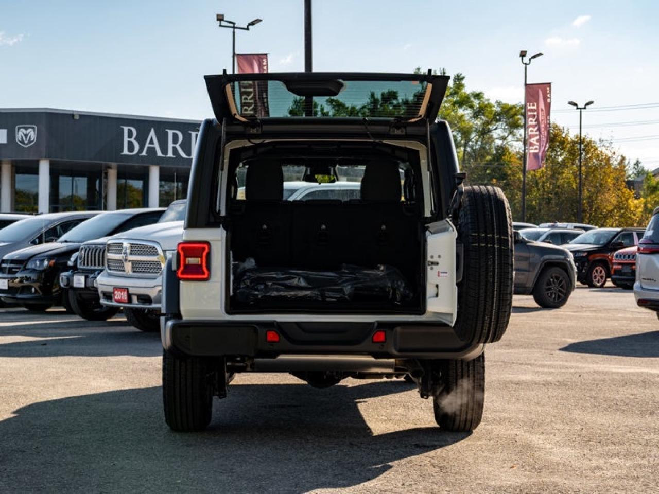 2026 Jeep Wrangler Sport S Photo