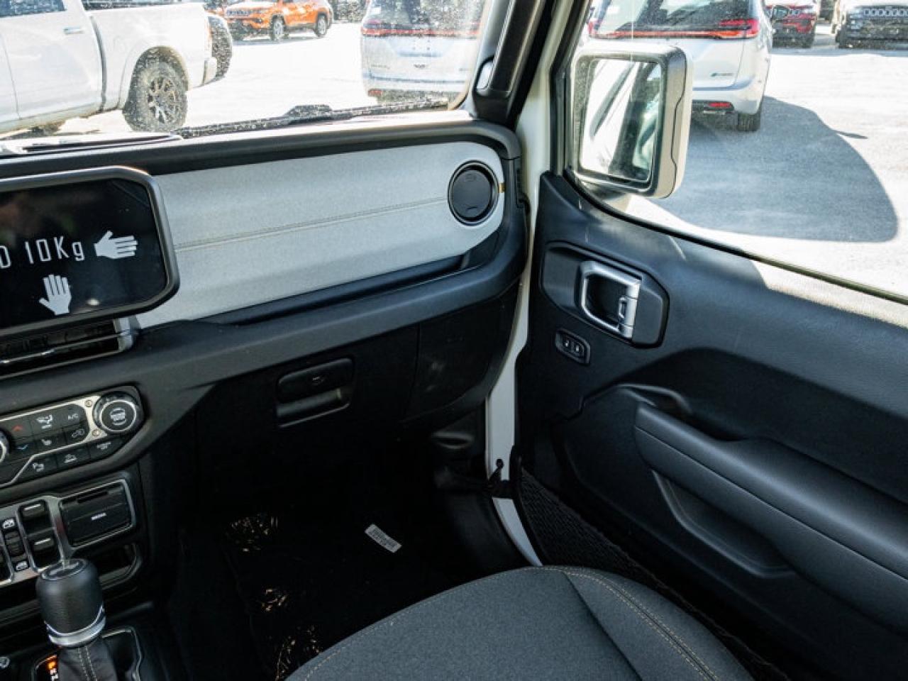 2026 Jeep Wrangler Sport S Photo