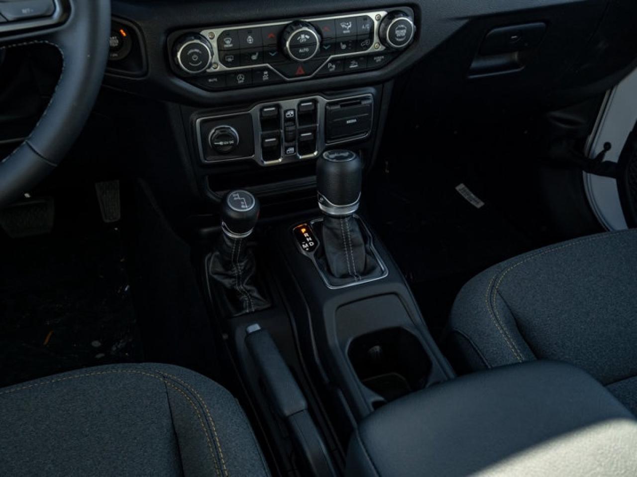 2026 Jeep Wrangler Sport S Photo