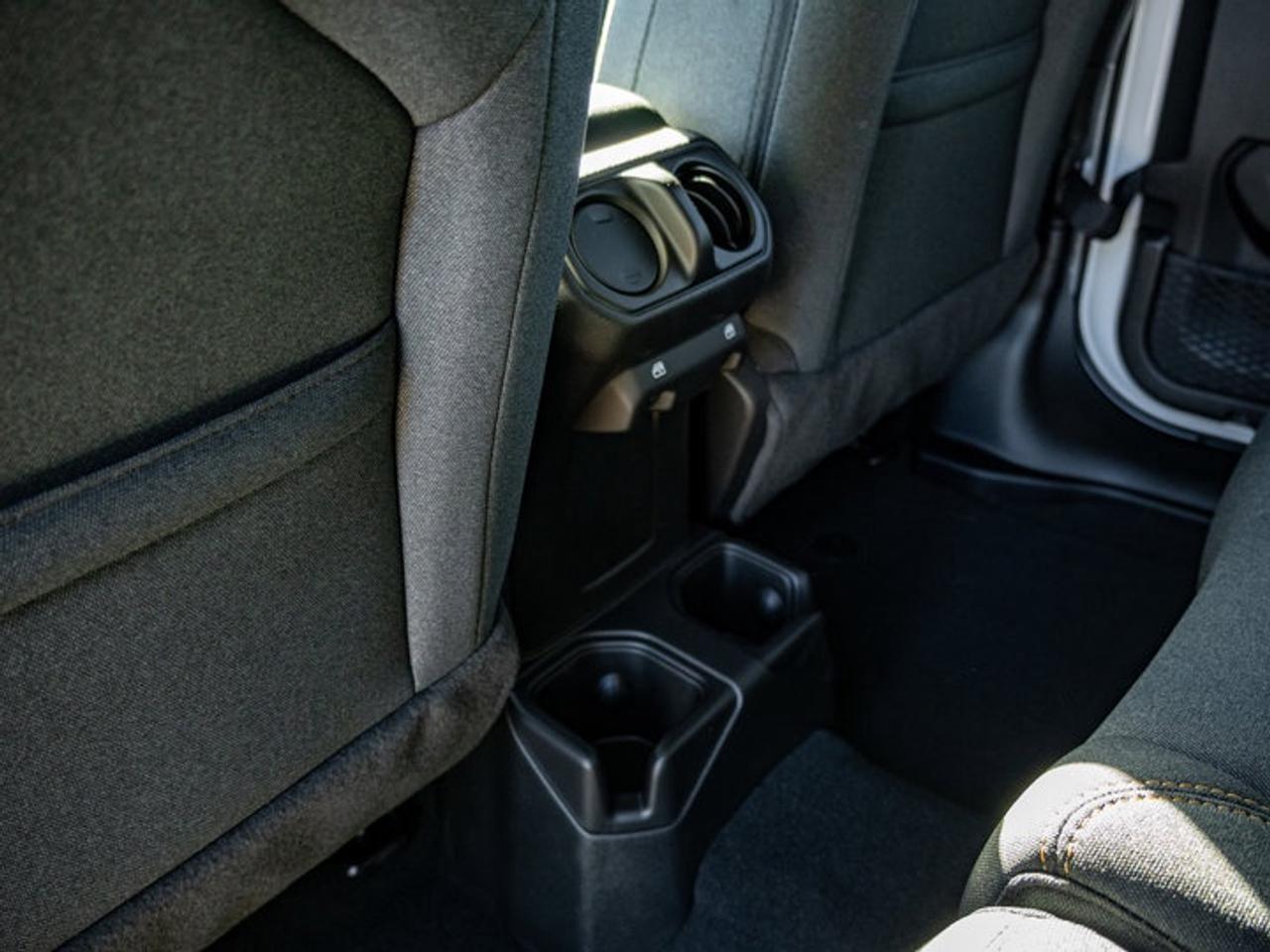 2026 Jeep Wrangler Sport S Photo