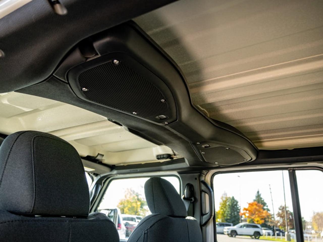 2026 Jeep Wrangler Sport S Photo