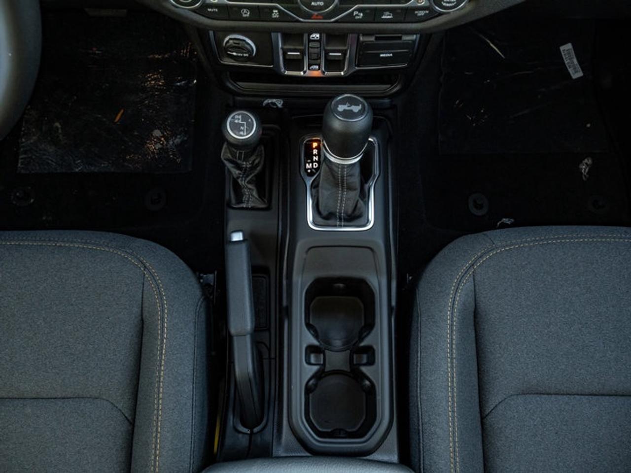 2026 Jeep Wrangler Sport S Photo