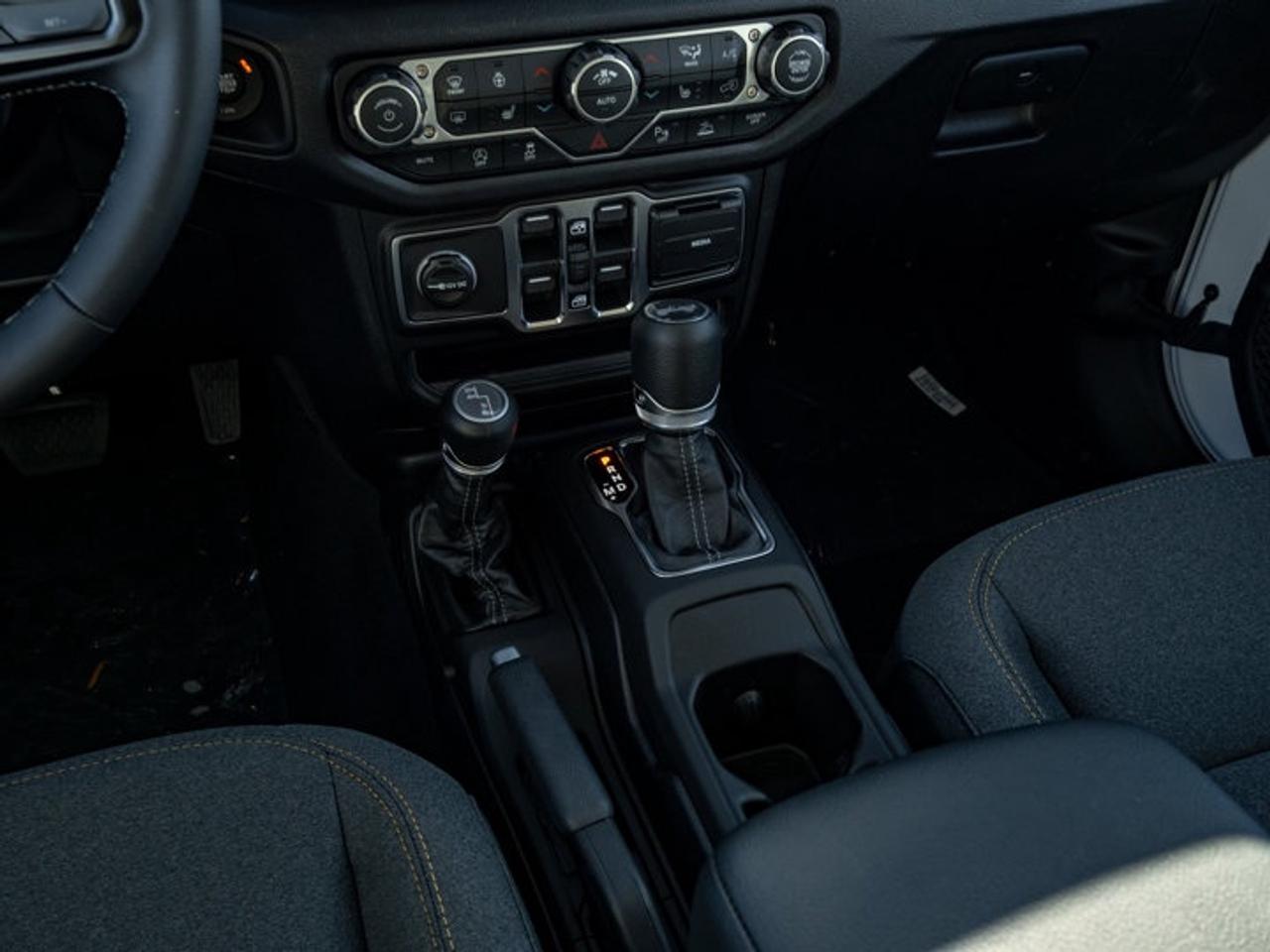 2026 Jeep Wrangler Sport S Photo