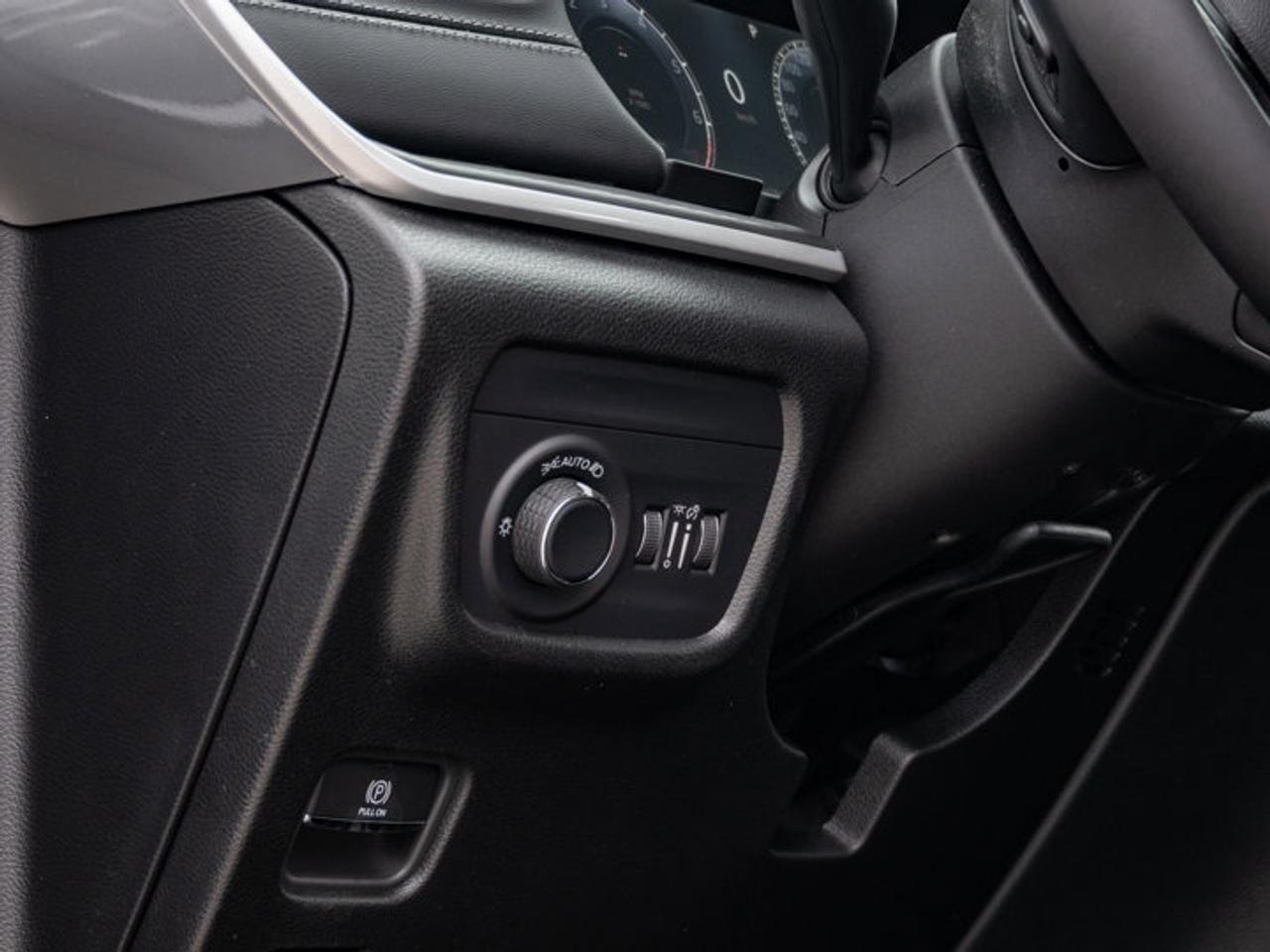 2025 Jeep Grand Cherokee Altitude Photo