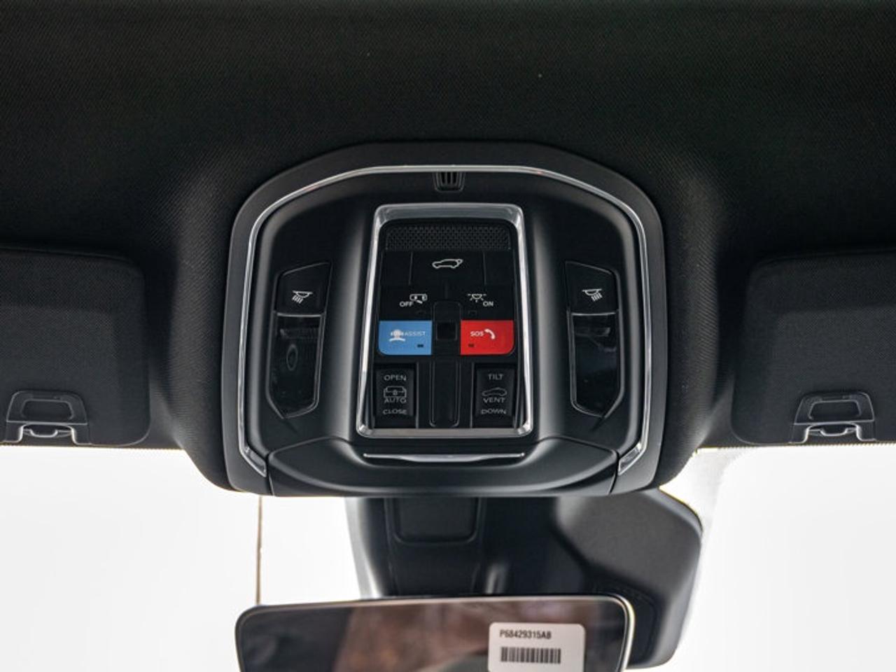 2025 Jeep Grand Cherokee Altitude Photo