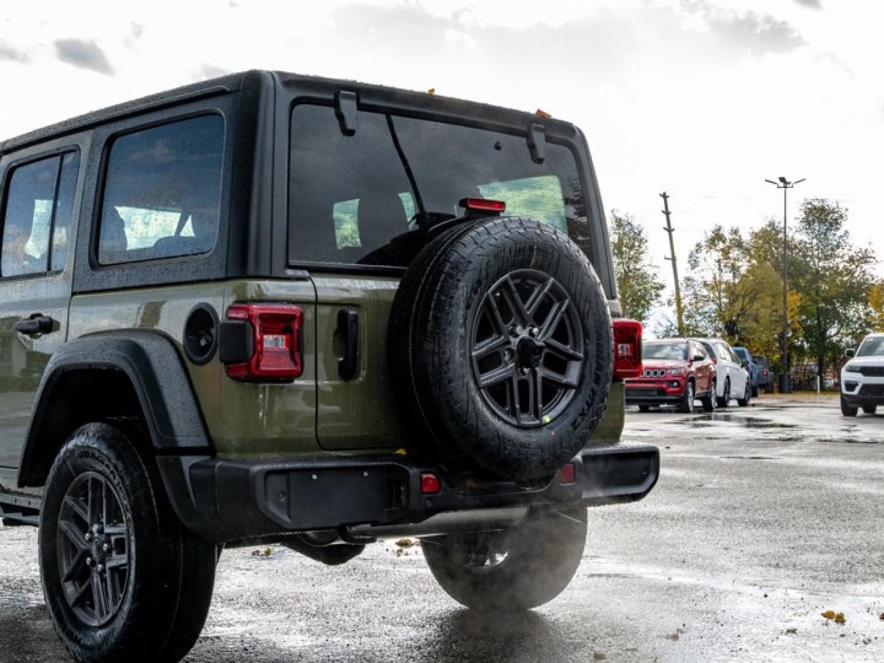 2026 Jeep Wrangler Sport S Photo