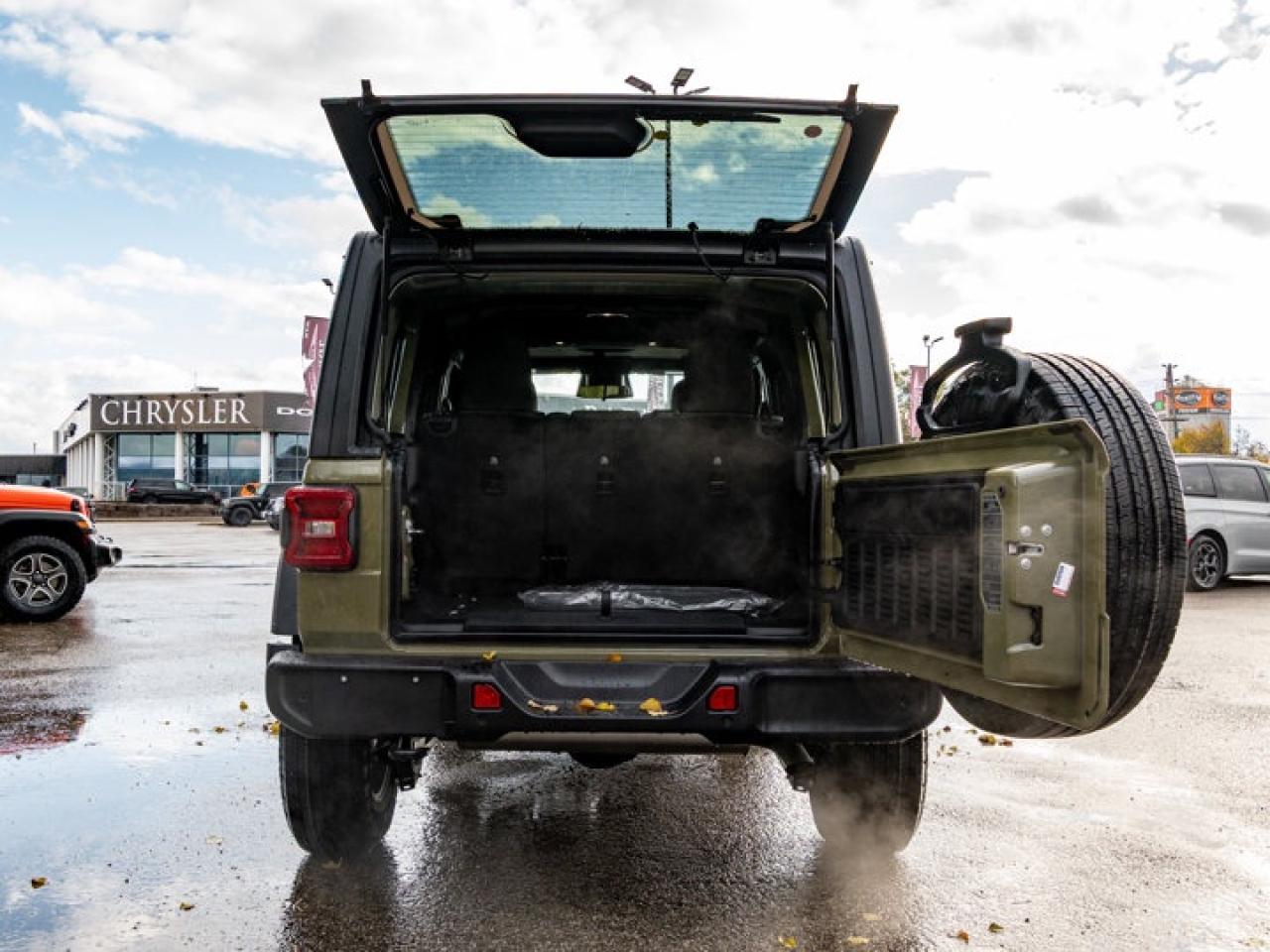 2026 Jeep Wrangler Sport S Photo