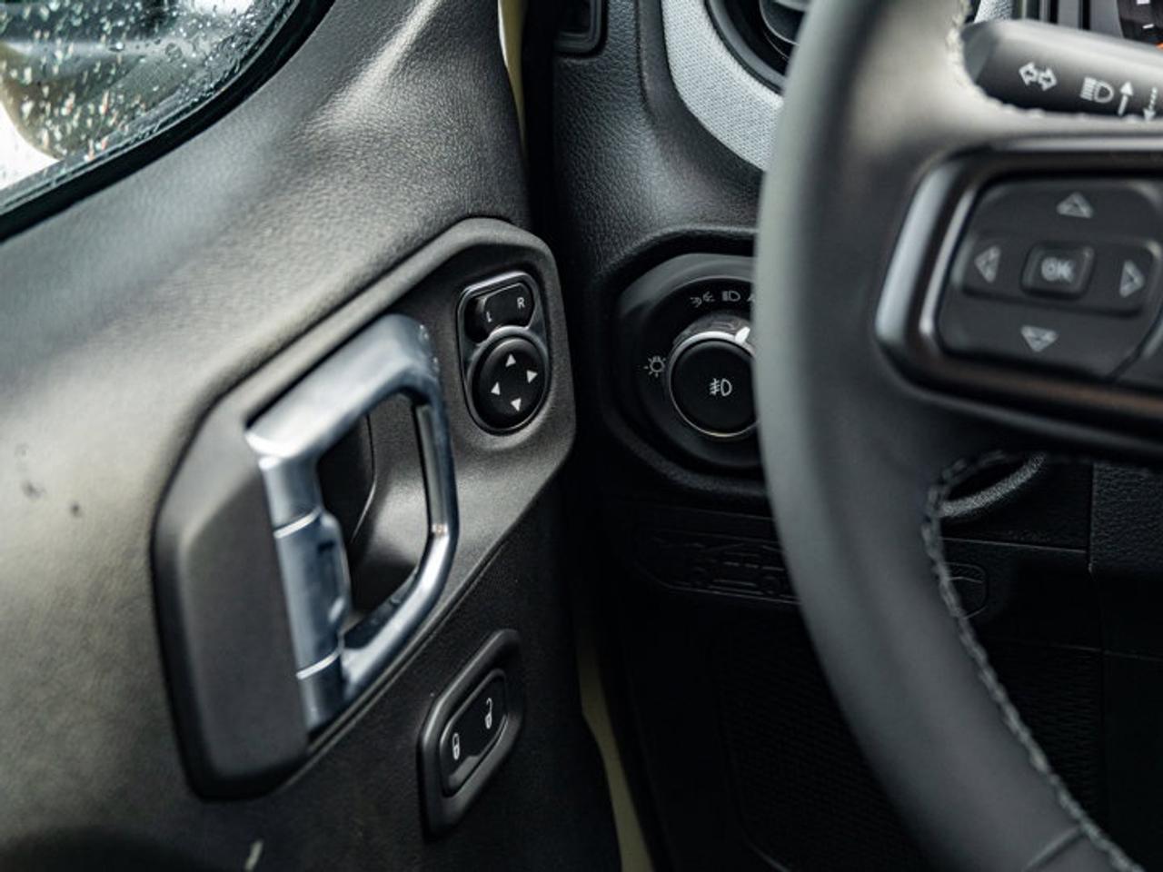 2026 Jeep Wrangler Sport S Photo