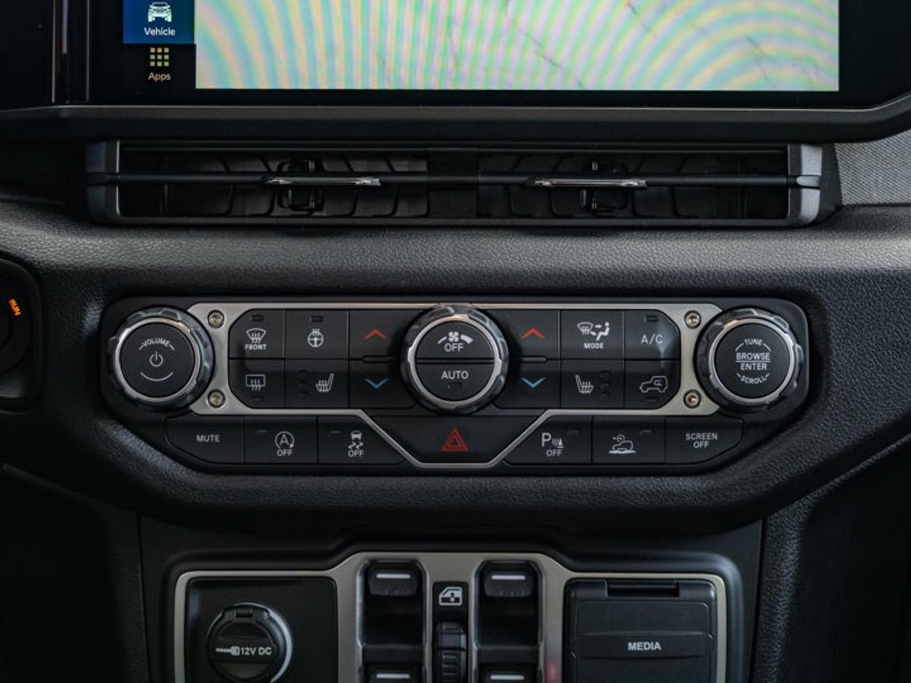 2026 Jeep Wrangler Sport S Photo