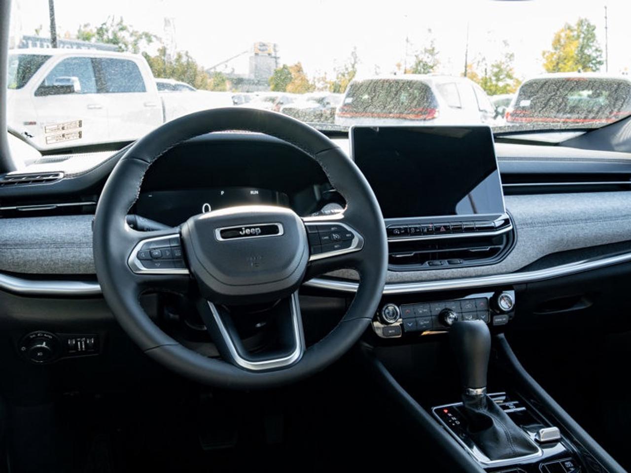 2026 Jeep Compass NORTH Photo2