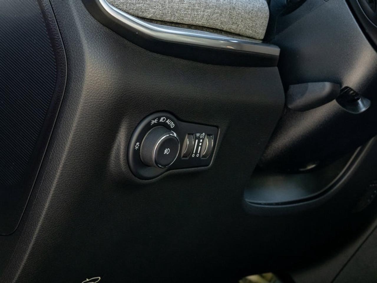 2026 Jeep Compass NORTH Photo