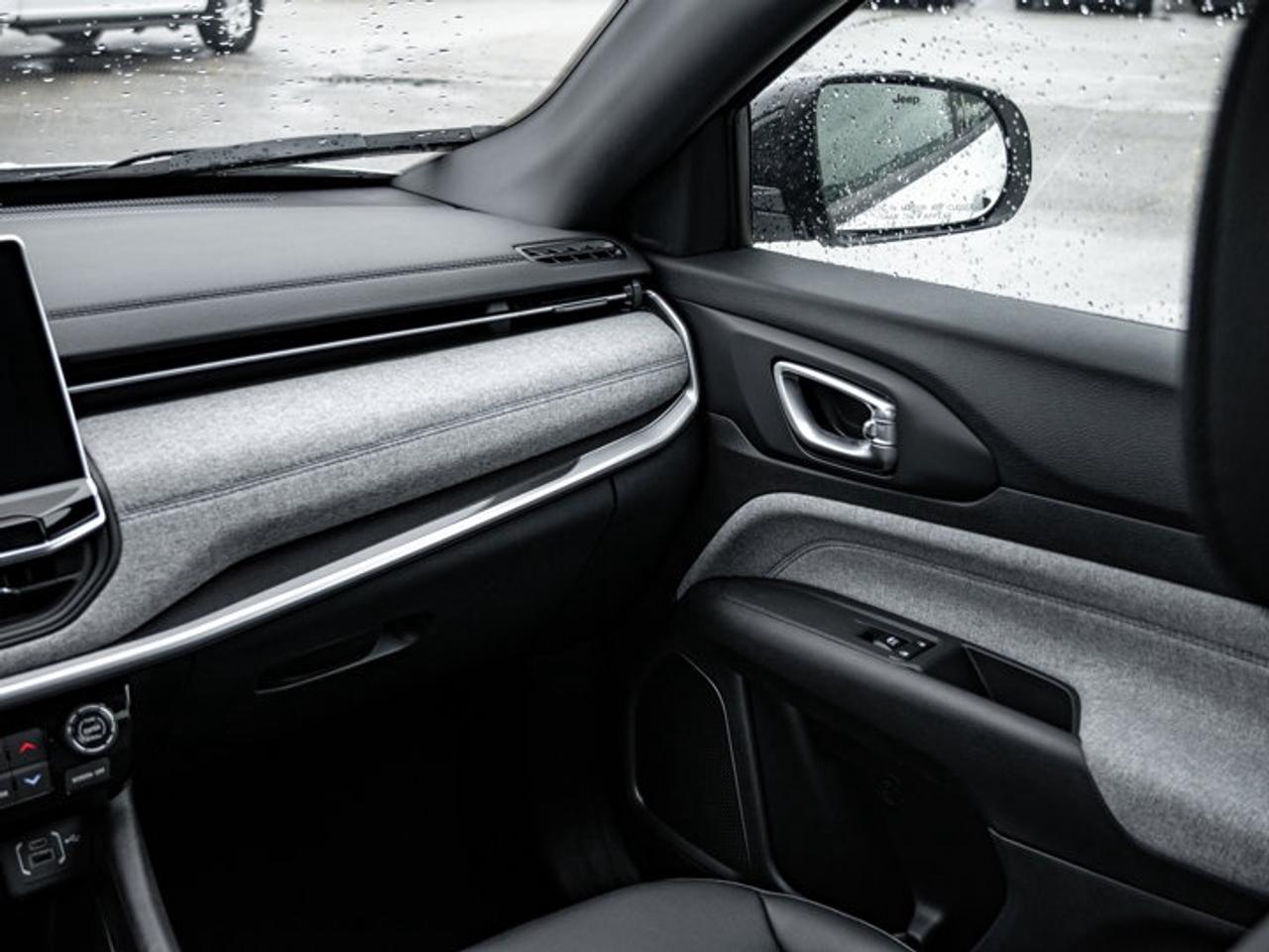 2026 Jeep Compass NORTH Photo