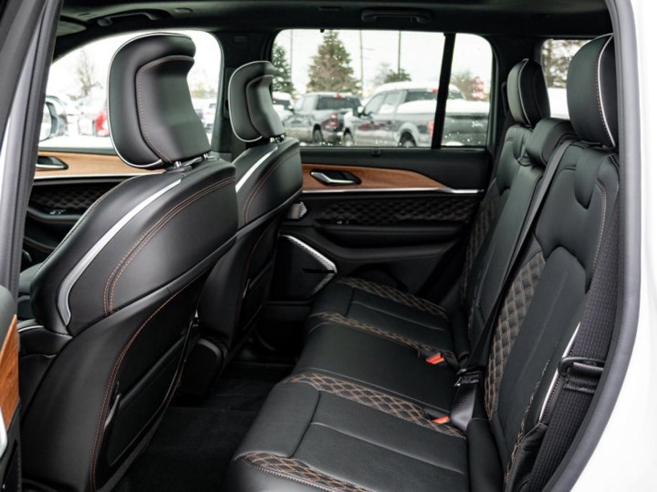 2025 Jeep Grand Cherokee Summit Reserve Photo