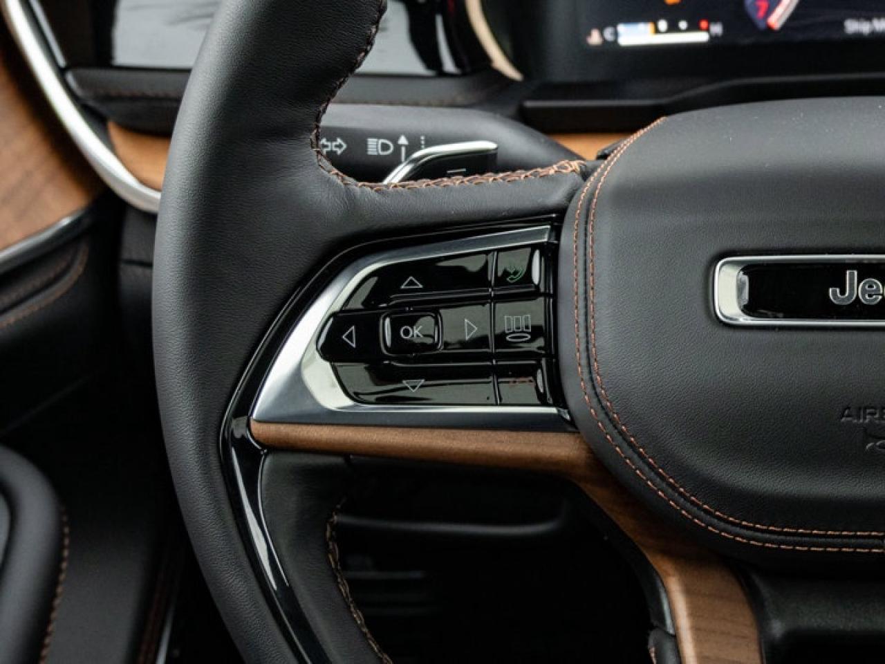 2025 Jeep Grand Cherokee Summit Reserve Photo