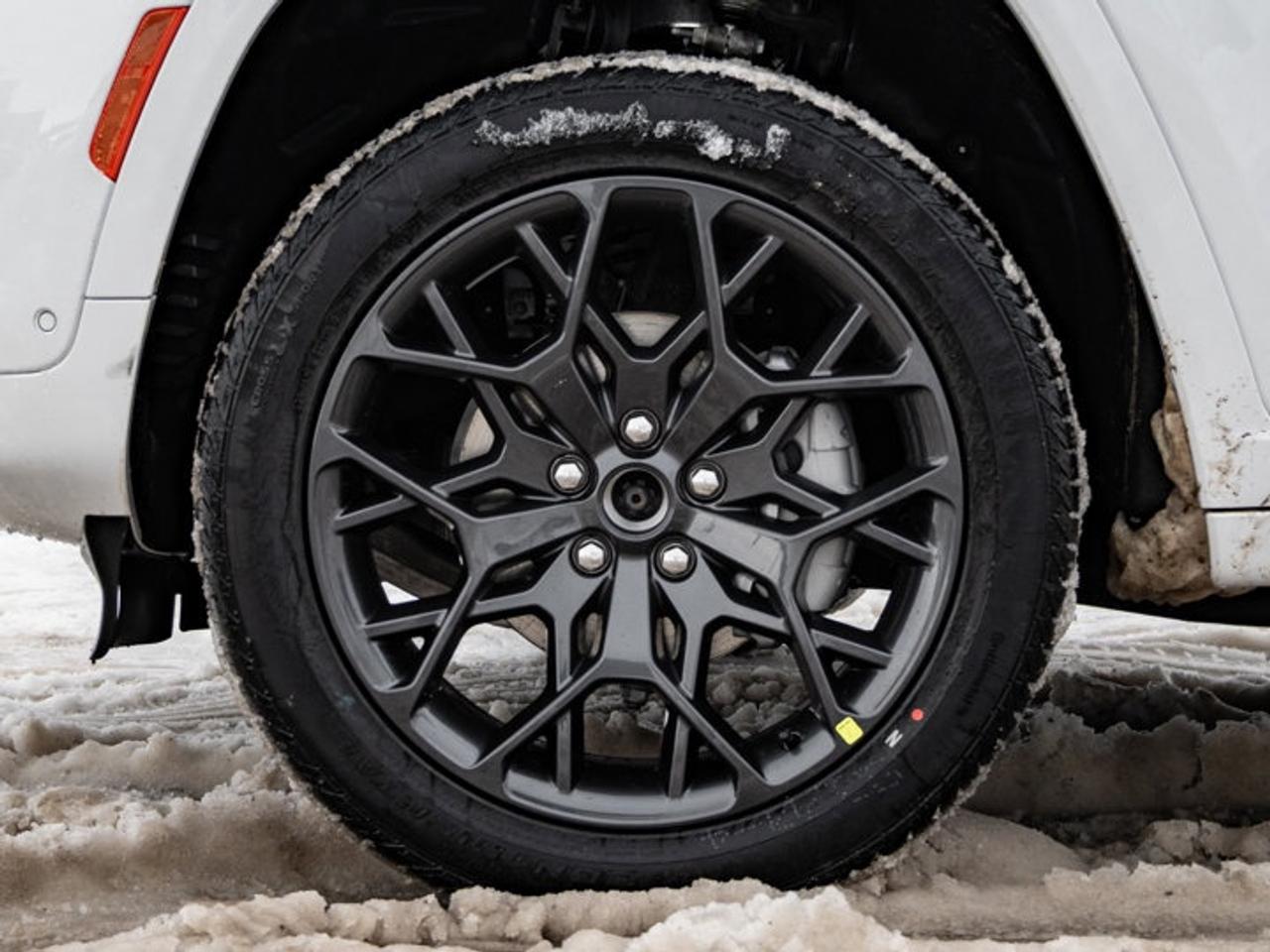 2025 Jeep Grand Cherokee Summit Reserve Photo