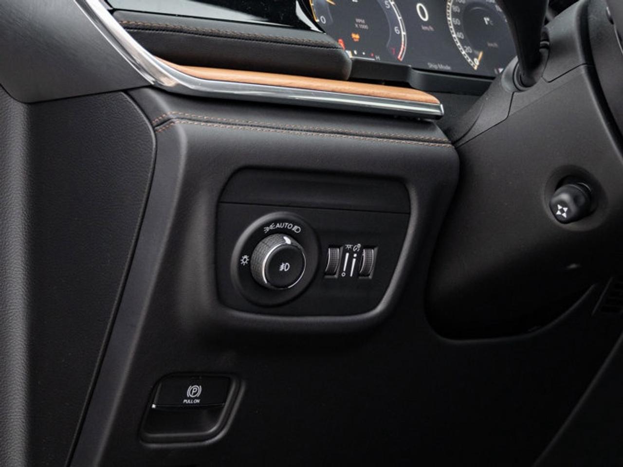 2025 Jeep Grand Cherokee Summit Reserve Photo