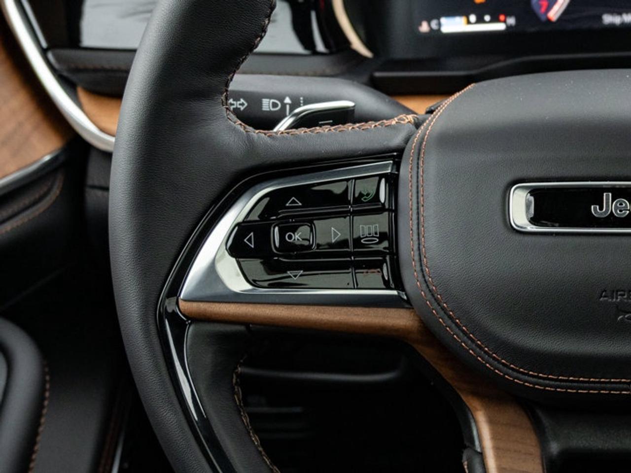 2025 Jeep Grand Cherokee Summit Reserve Photo