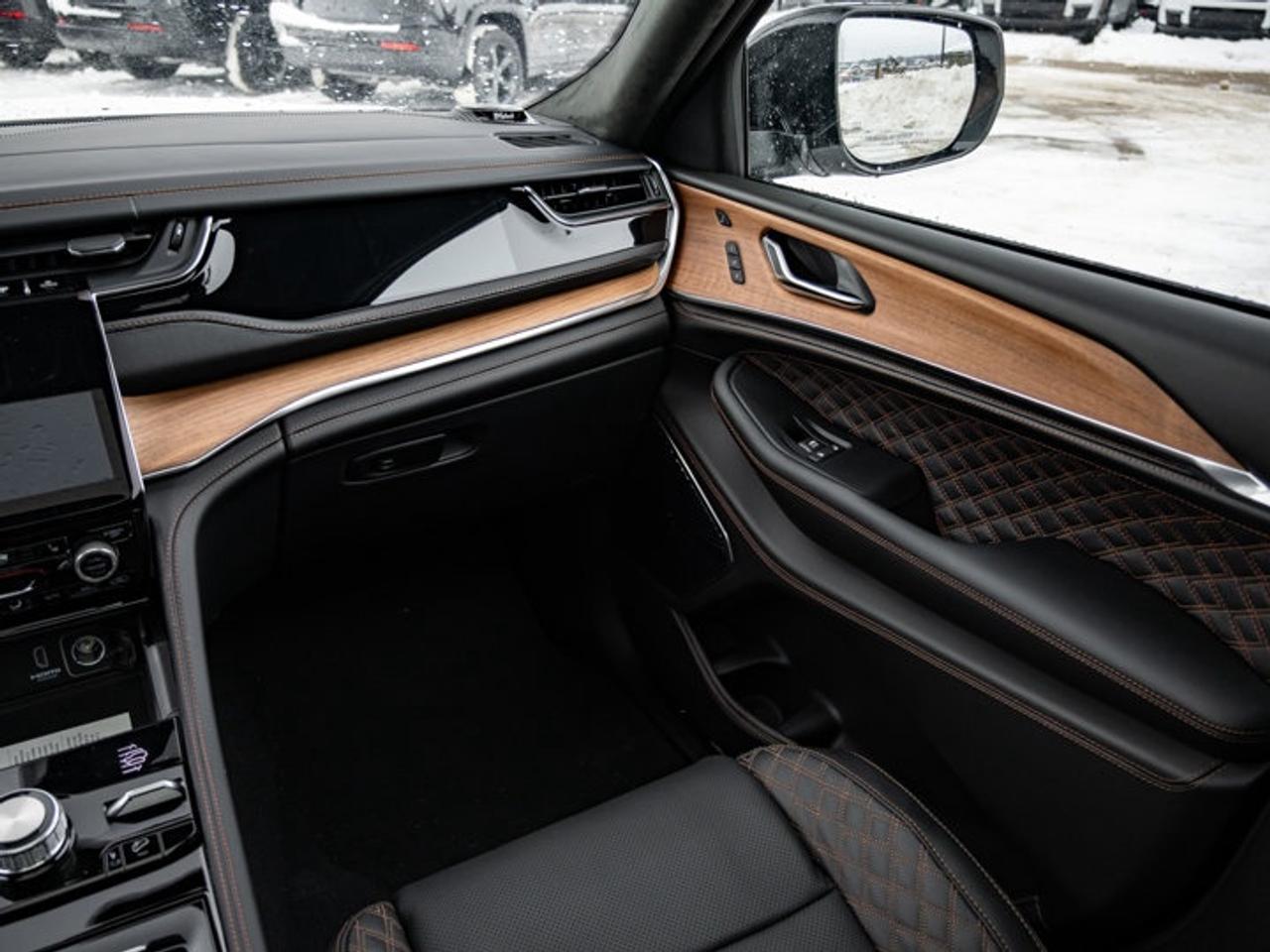 2025 Jeep Grand Cherokee Summit Reserve Photo