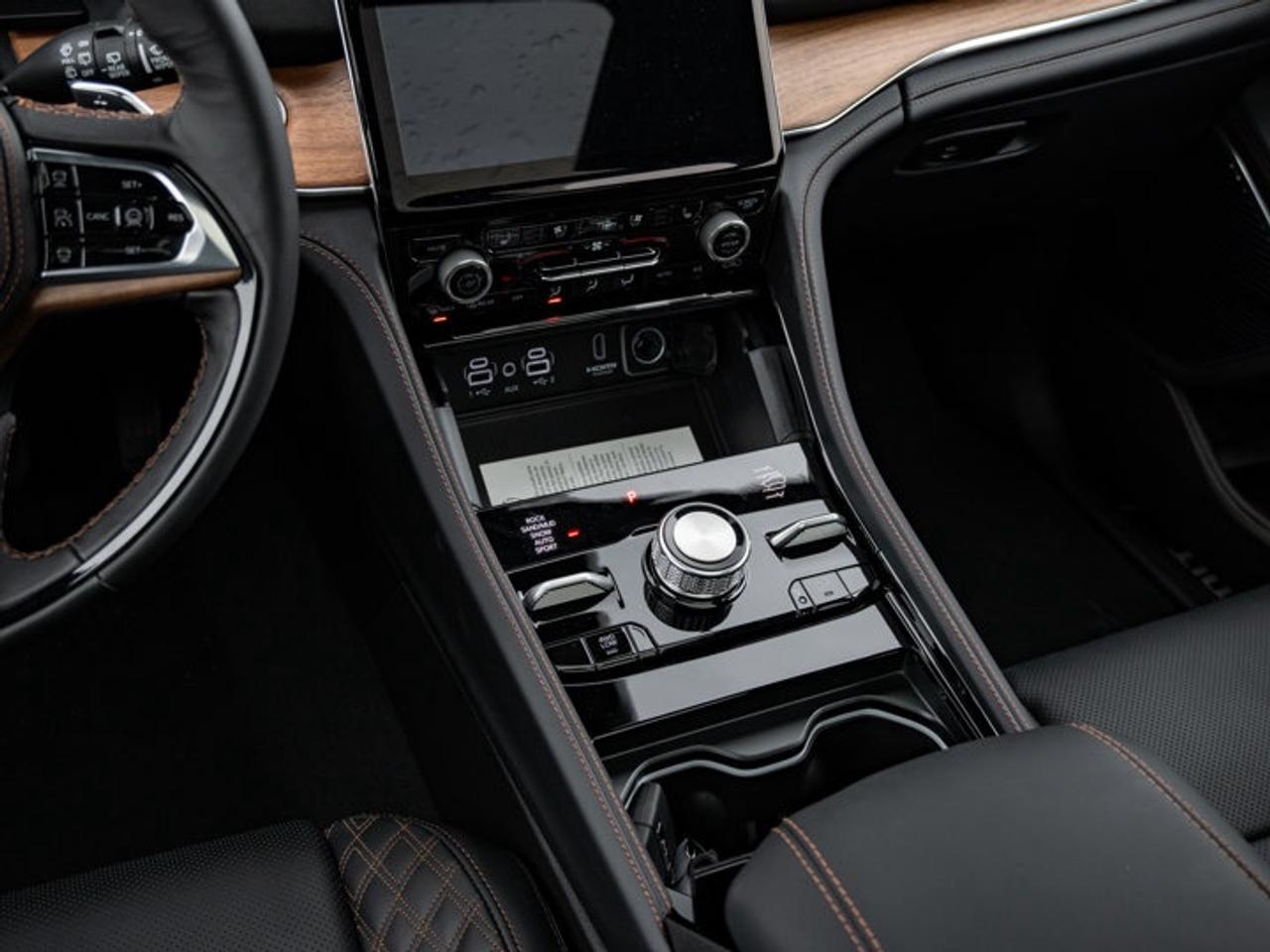 2025 Jeep Grand Cherokee Summit Reserve Photo