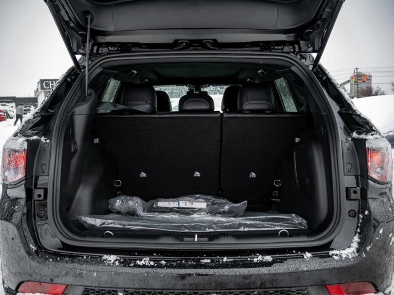 2026 Jeep Compass NORTH Photo