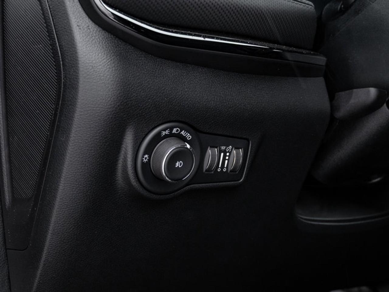 2026 Jeep Compass NORTH Photo