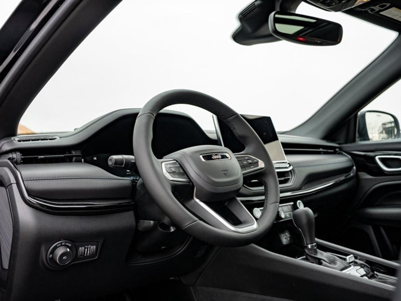 2026 Jeep Compass NORTH Photo