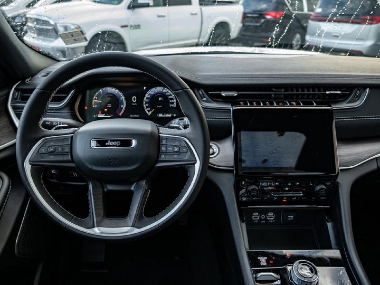 2025 Jeep Grand Cherokee Limited Photo