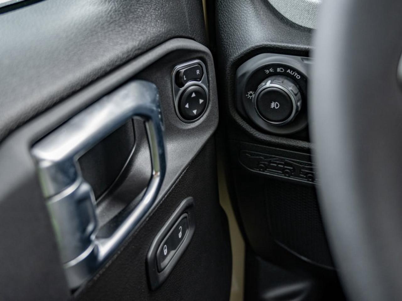 2026 Jeep Wrangler Sport S Photo