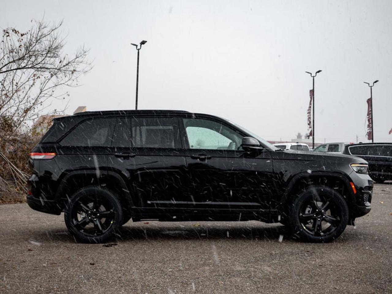 2025 Jeep Grand Cherokee Altitude Photo