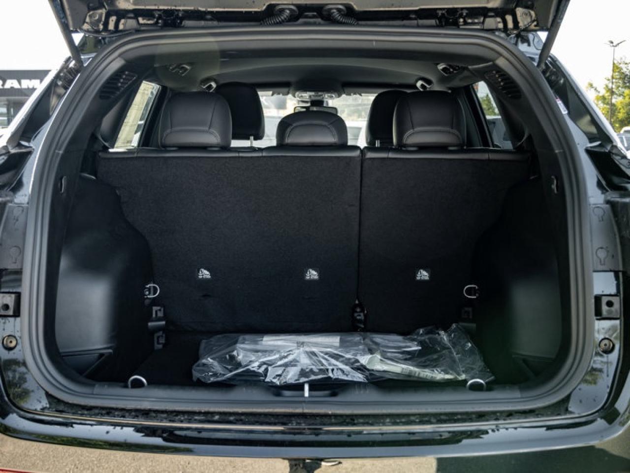 2026 Jeep Compass NORTH Photo