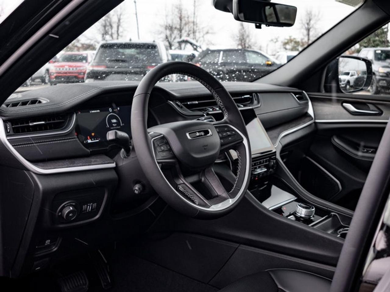 2025 Jeep Grand Cherokee Limited Photo