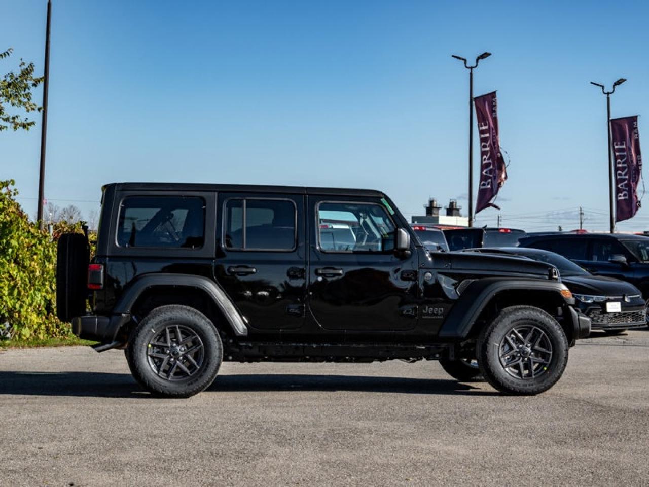 2026 Jeep Wrangler Sport S Photo