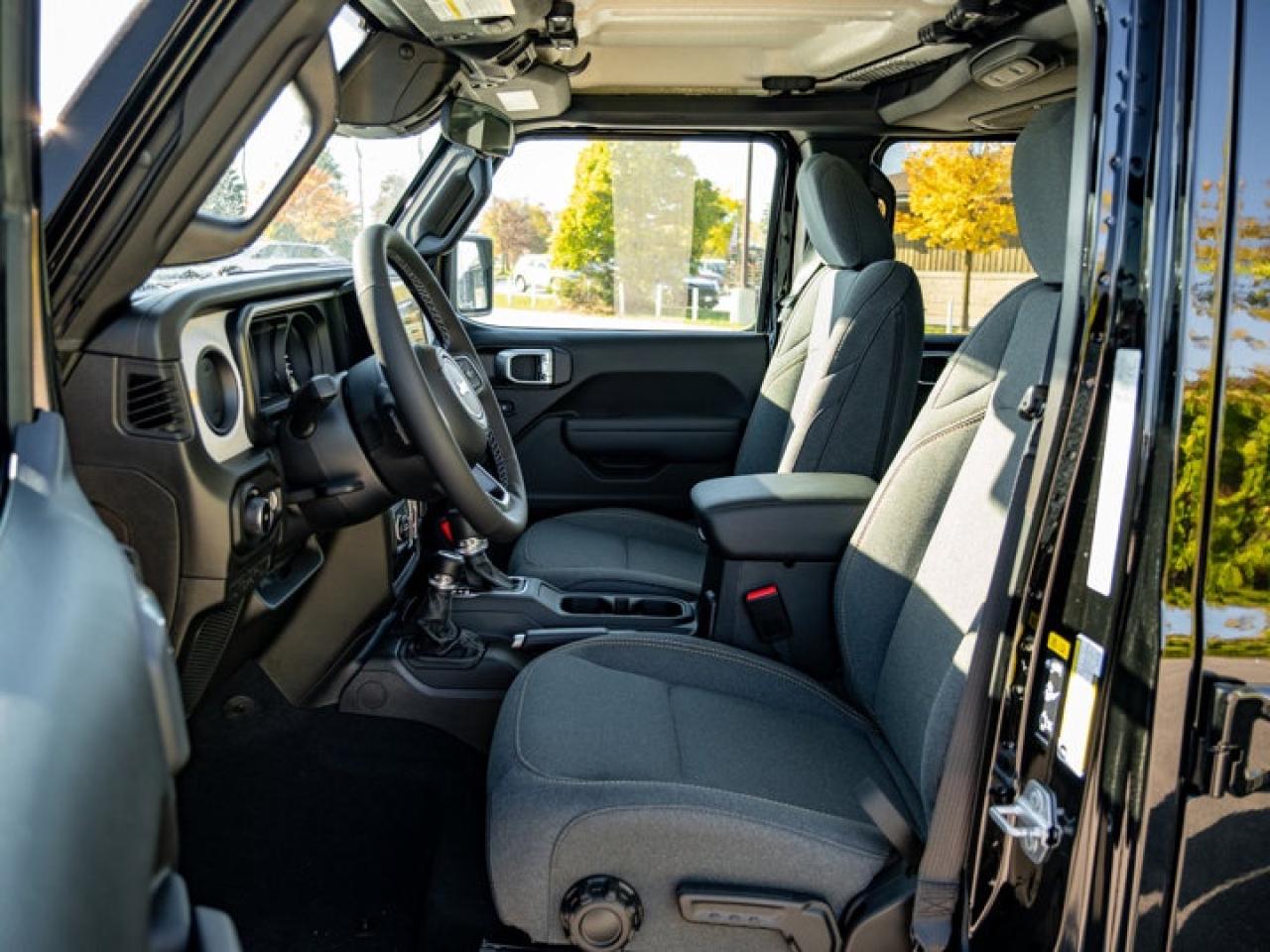 2026 Jeep Wrangler Sport S Photo