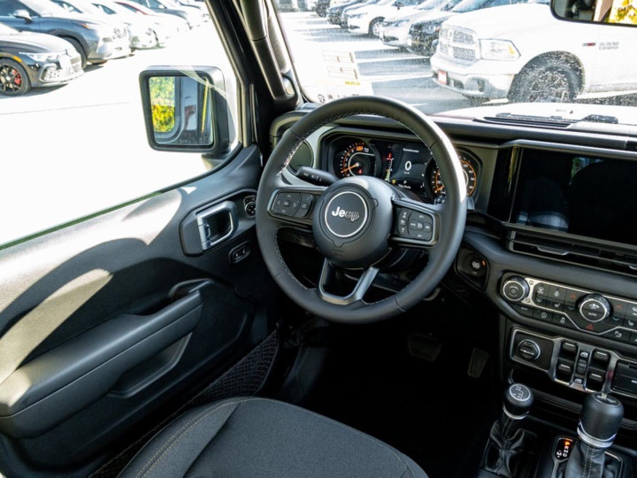 2026 Jeep Wrangler Sport S Photo