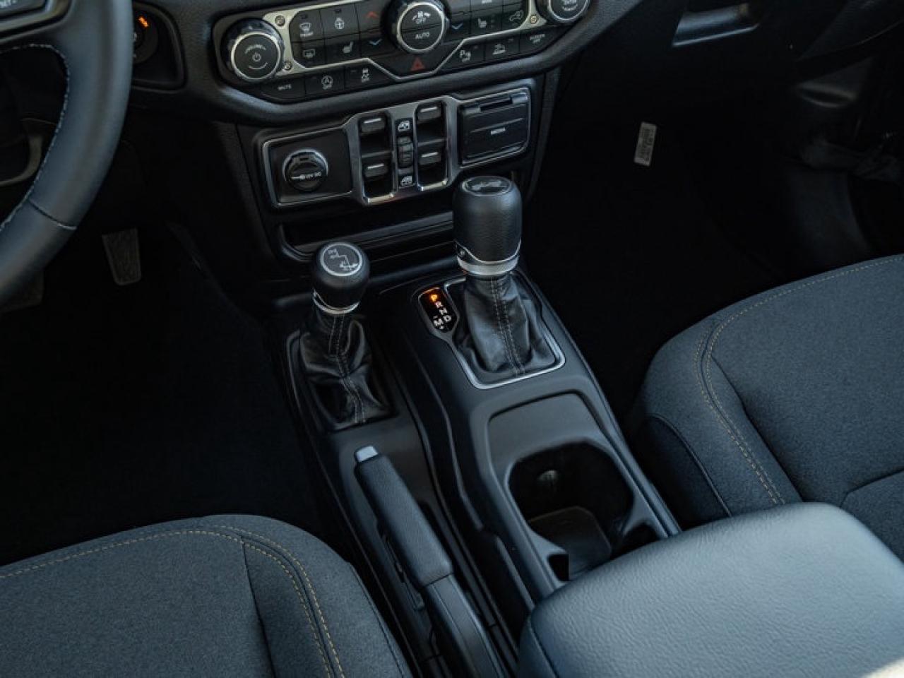 2026 Jeep Wrangler Sport S Photo