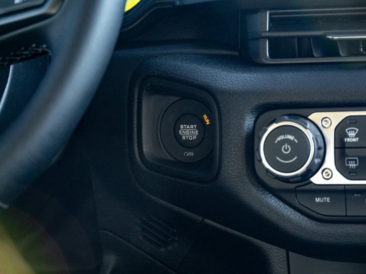 2026 Jeep Wrangler Sport S Photo