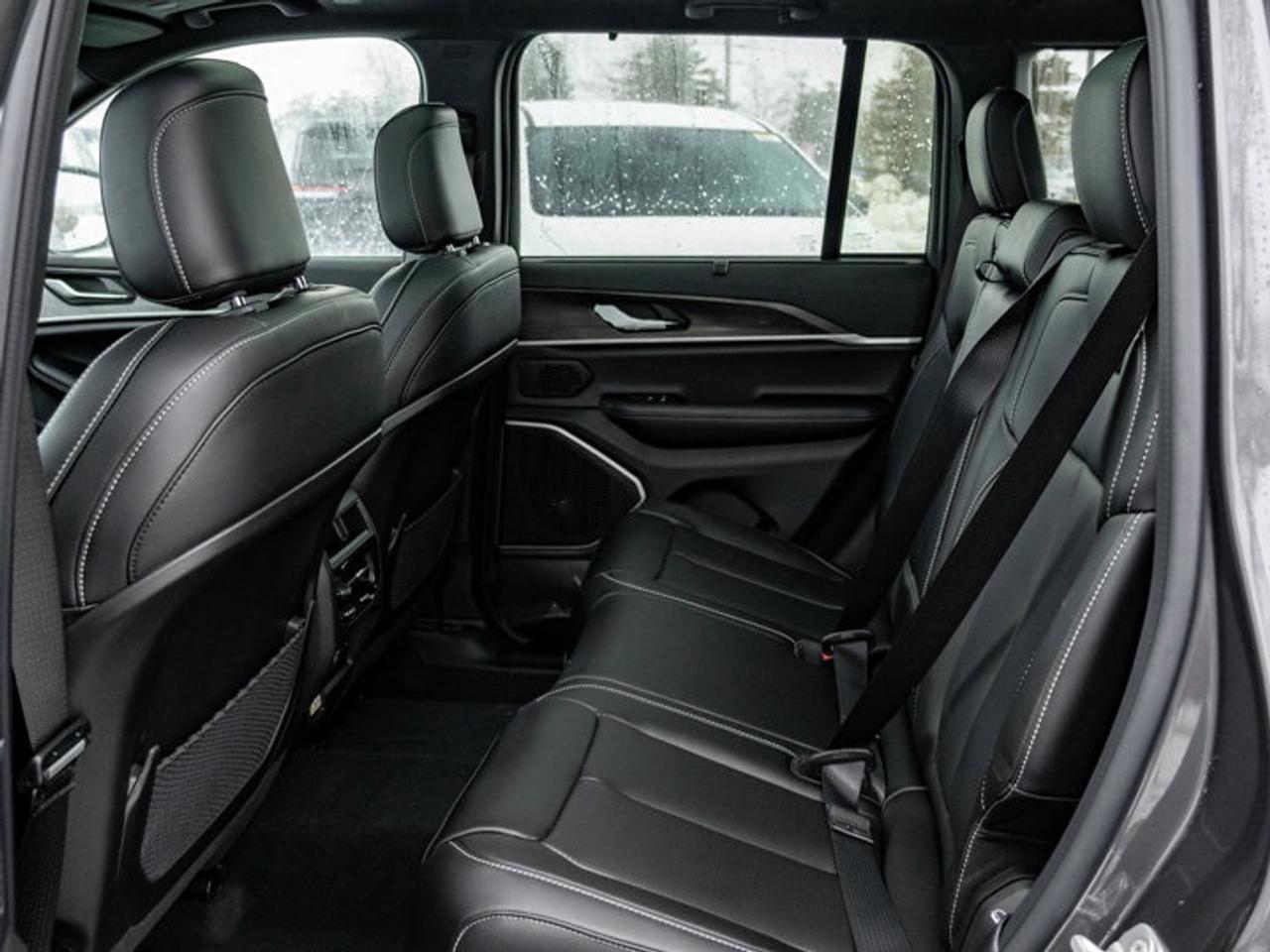 2025 Jeep Grand Cherokee Limited Photo