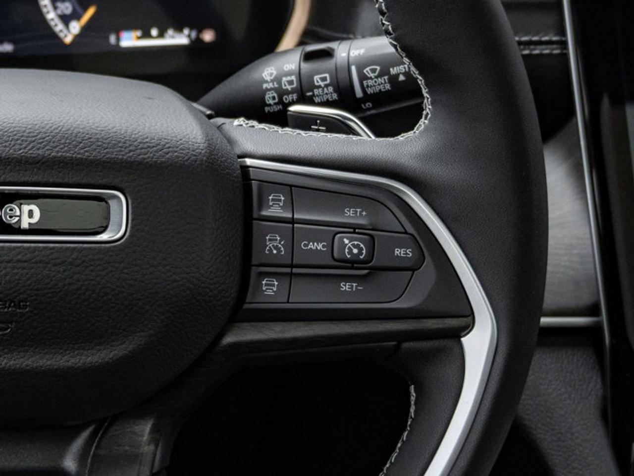 2025 Jeep Grand Cherokee Limited Photo