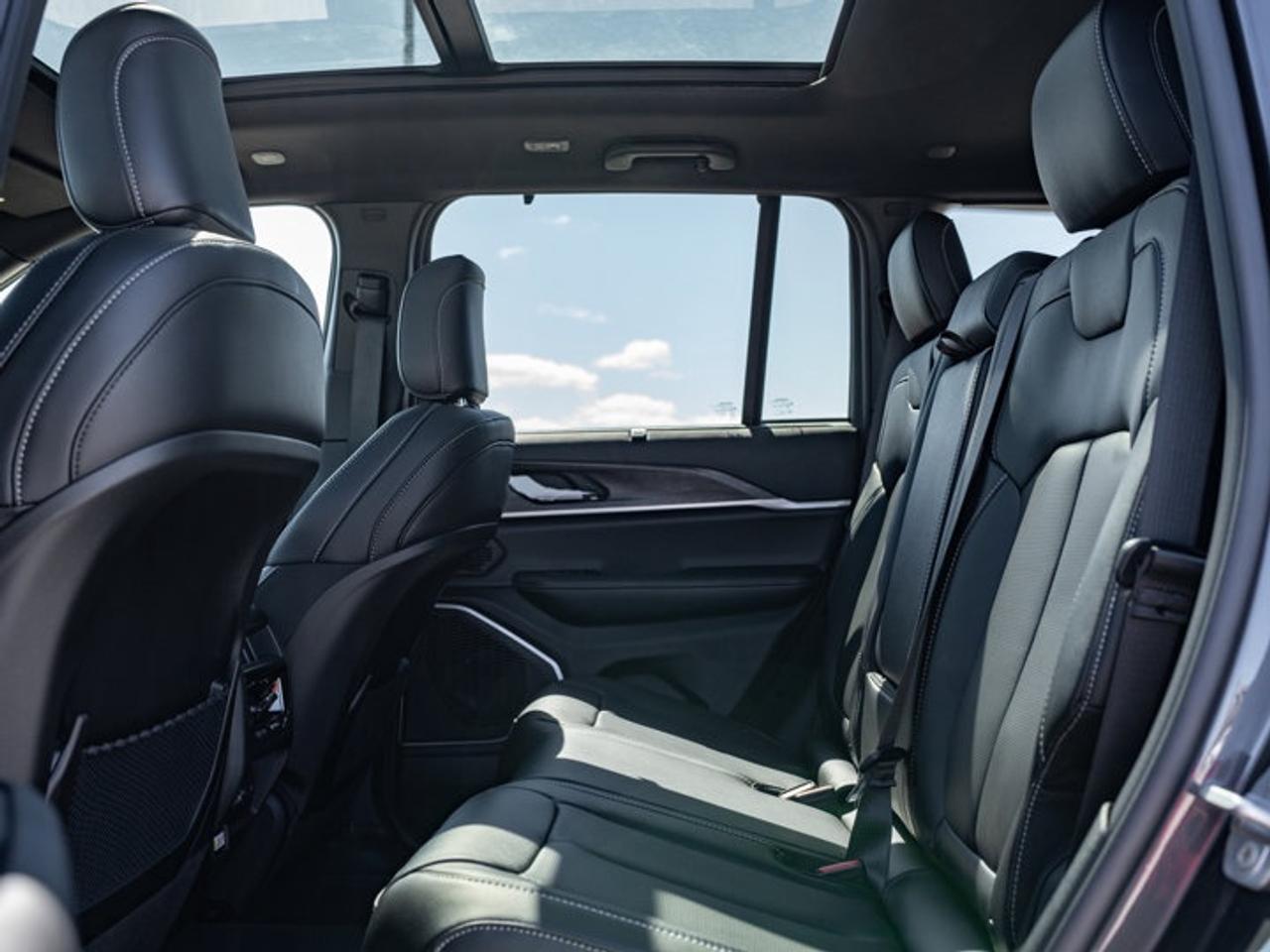 2025 Jeep Grand Cherokee Limited Photo