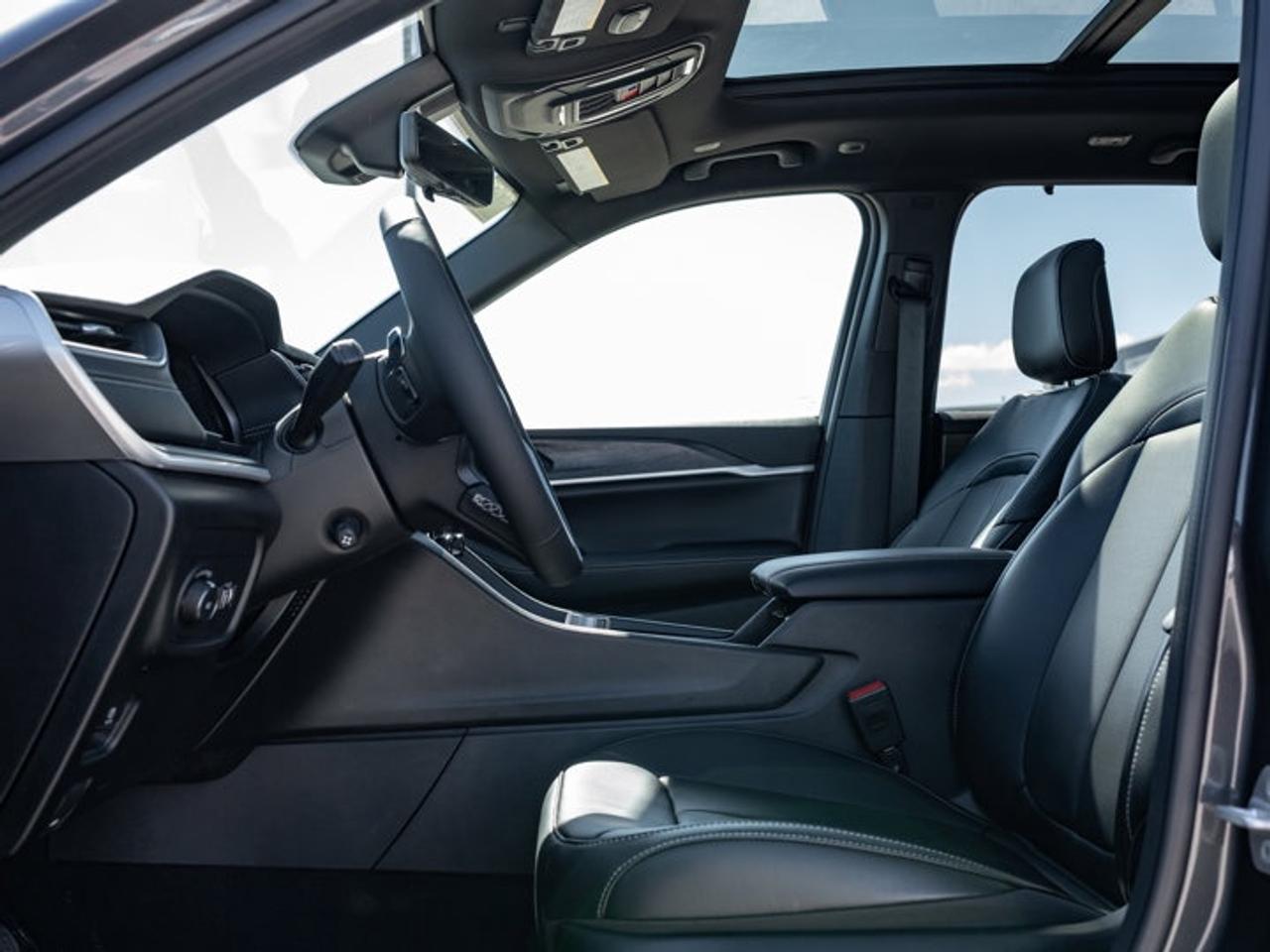 2025 Jeep Grand Cherokee Limited Photo