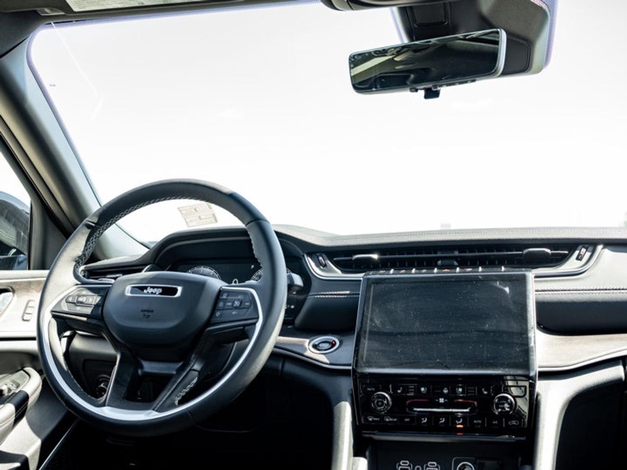 2025 Jeep Grand Cherokee Limited Photo