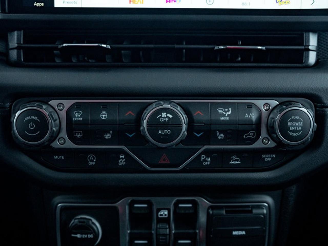 2026 Jeep Wrangler RUBICON Photo