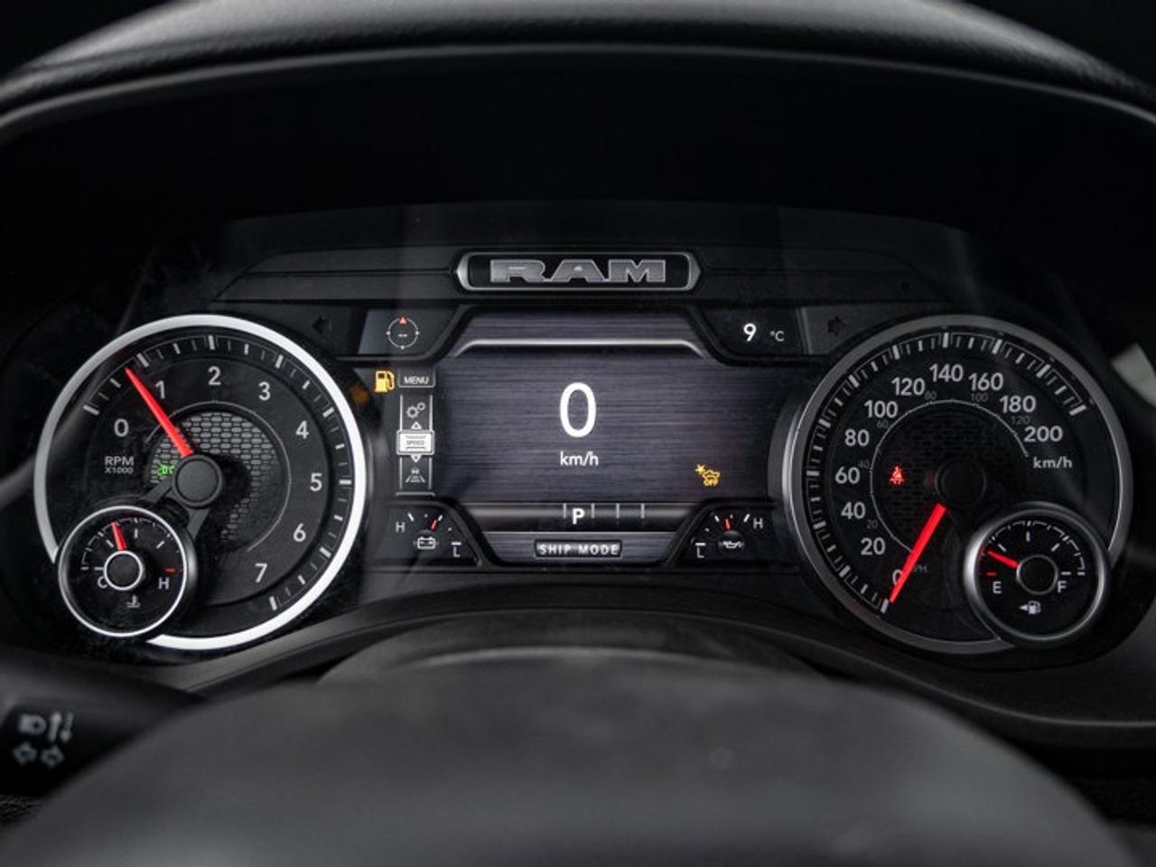 2026 RAM 1500 Express Photo3