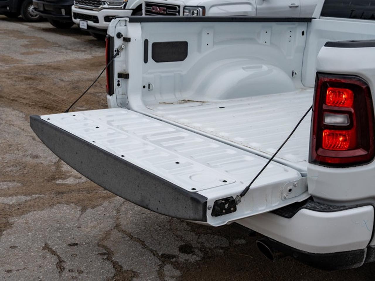 2026 RAM 1500 Express Photo