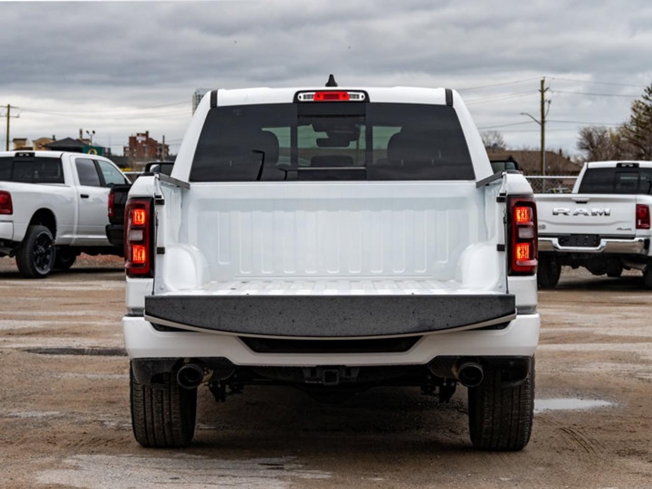 2026 RAM 1500 Express Photo