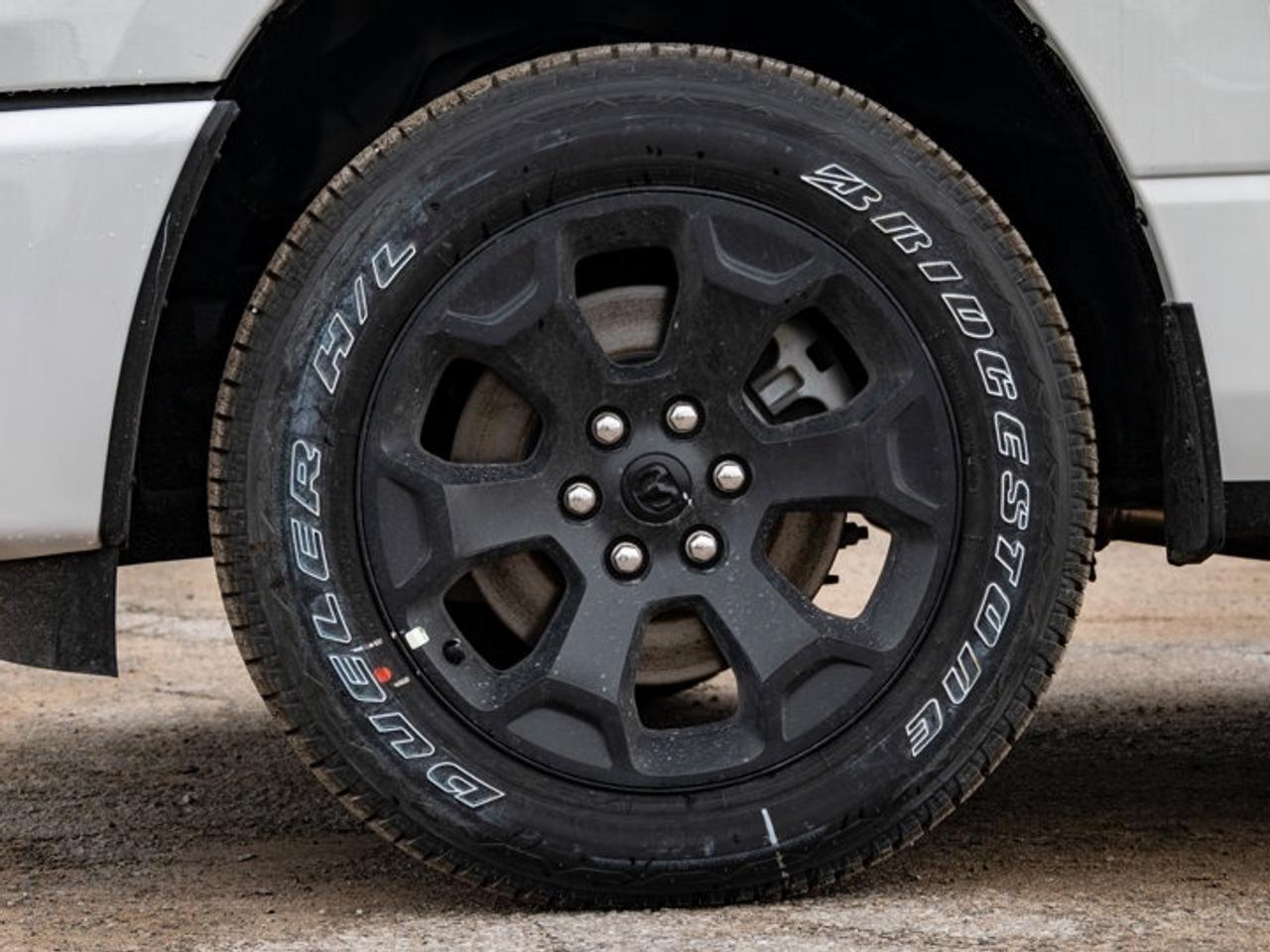 2026 RAM 1500 Express Photo
